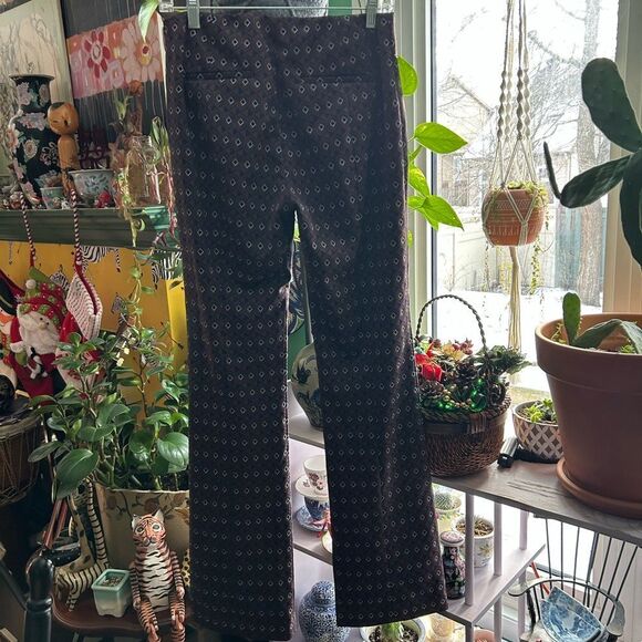 Stylish Patterned Women's Pants - Picture 11 of 16